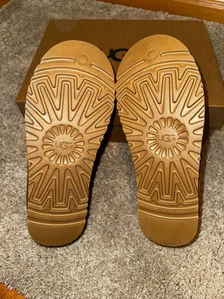 UGG Zuecos Marrones Talla [Talla]