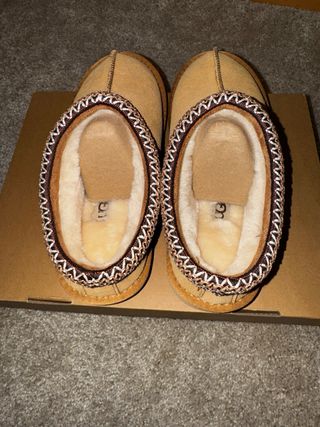 UGG Zuecos Marrones Talla [Talla]