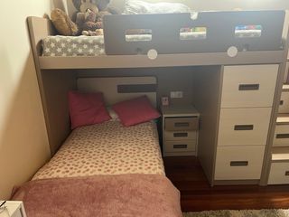 Cama 90 con litera, mesita y escalera con cajones