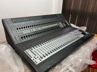 Digidesign Control 24 Mesa Mezclas