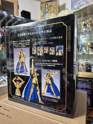Saint Seiya Myth Cloth EX Acuario Camus