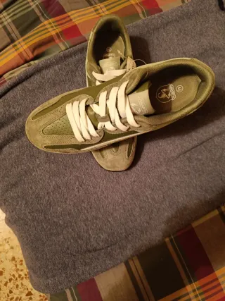 Zapatillas Abarth Grises y Verdes