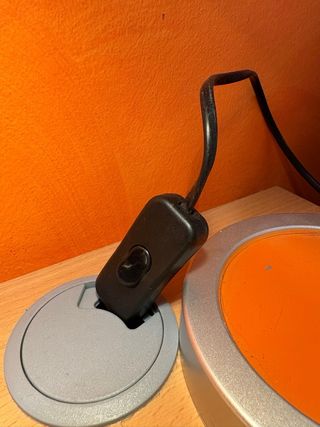 Lampada da scrivania arancione