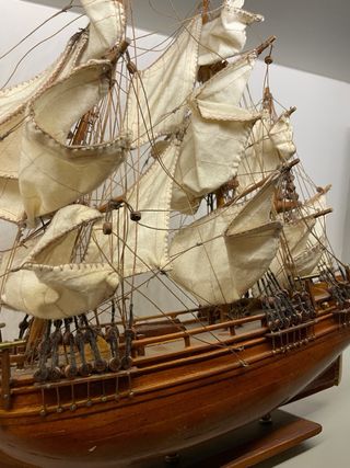 Modellino Nave a Vela in Legno