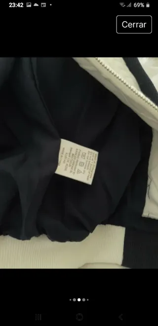 Cazadora bomber azul y blanca