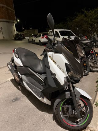 Yamaha XMAX 125cc