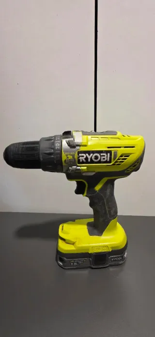 Taladro Ryobi con Batería 18V