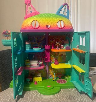 Casa di Gabby con figure