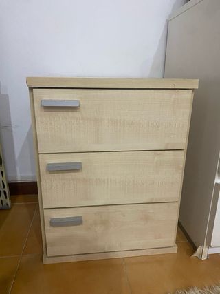 Mesita de noche 3 cajones madera