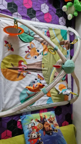 Gimnasio musical y sensorial para bebé