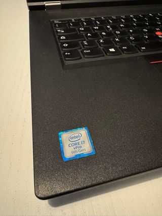 Estación de trabajo Lenovo P73 16GB/2TB