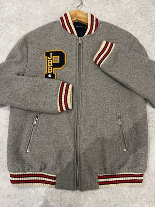 Oferta! Chaqueta Bomber Zara Gris con Parches