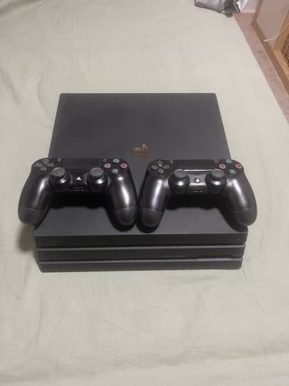 PlayStation 4 Pro 1TB + 2 Juegos