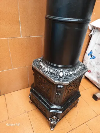 Estufa antigua de hierro fundido
