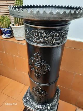 Estufa antigua de hierro fundido