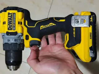 Taladro Dewalt DCD805NT