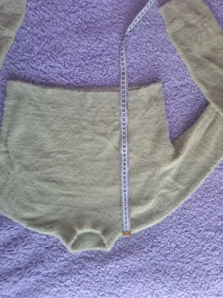 Maglioncino cropped verde chiaro