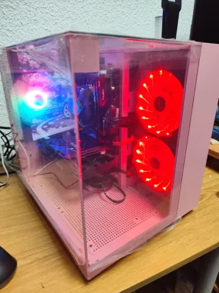 PC Gamer Rosa con RGB
