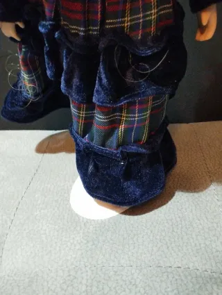 Bambola porcellana stile Vittoriano