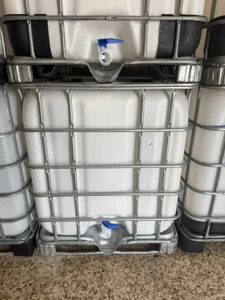 Depósito de agua IBC 1000L