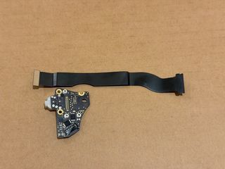 Placa de audio y cable flex Macbook air A1932