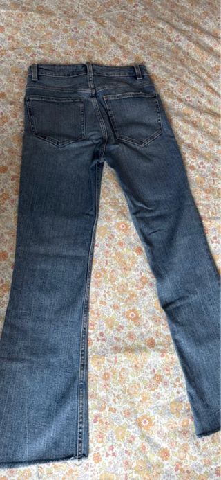 Pantalones vaqueros crop flare Zara