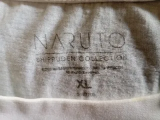 Camiseta Naruto.