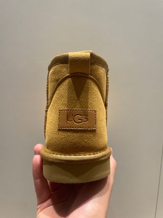 Botas UGG Classic Ultra Mini Beige