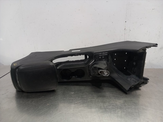 APOYABRAZOS CENTRAL KIA SPORTAGE (QL) G4FD