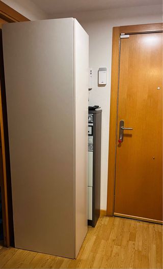 Armario Escobero Cocina