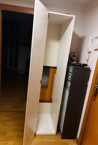 Armario Escobero Cocina