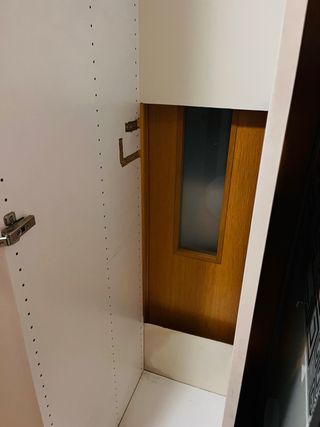 Armario Escobero Cocina