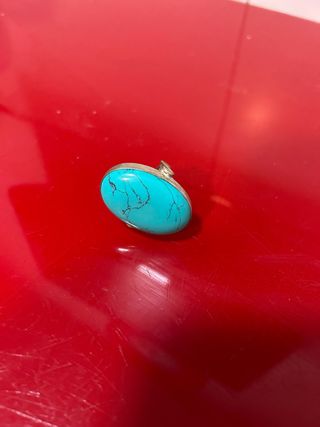 Anillo de plata con turquesa. La talla es aproxima