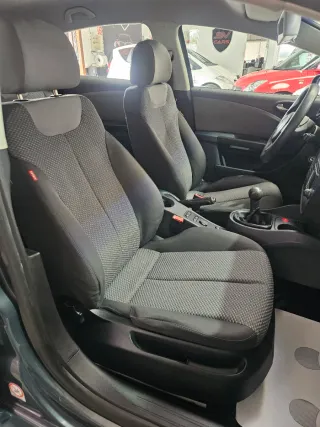 SEAT Leon 1.9tdi 105cv,120.000k,año 5/2006