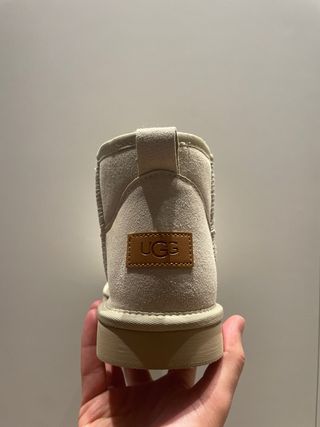 Botas UGG Classic Ultra Mini Beige