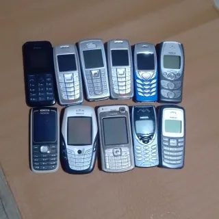 Lote 11 móviles Nokia antiguos