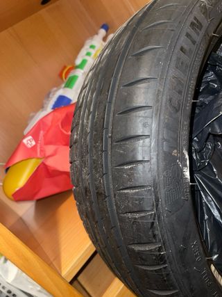 Neumático Michelin Pilot Sport4 205 45 ZR17