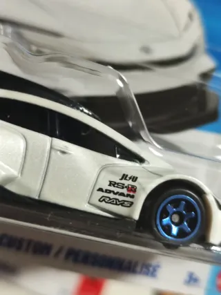 Lote 4 Hot Wheels: Nissan, Toyota, F1, Honda