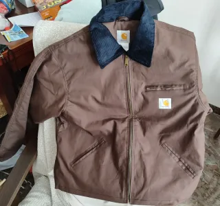 Chaqueta Carhartt Detroit Marrón