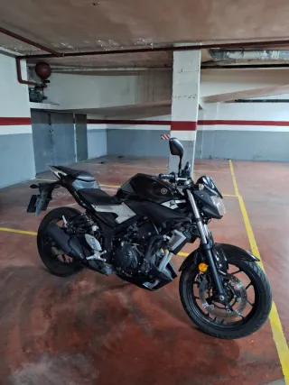 Yamaha MT-03 Naked