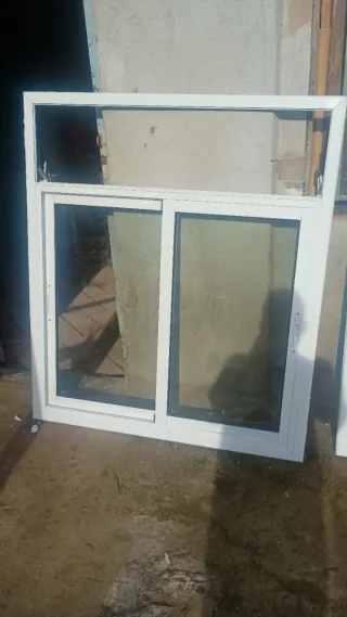 Ventana corredera aluminio blanca
