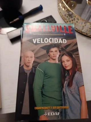 Libros smallville  -superman