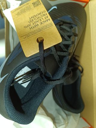 Botas de fútbol Nike Negras número 45