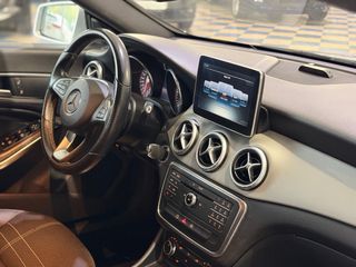 Mercedes-Benz Clase CLA 2015