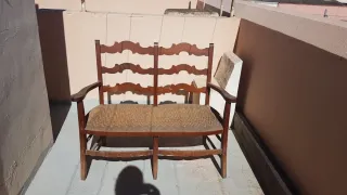 Par de Sillas de Madera Rústicas