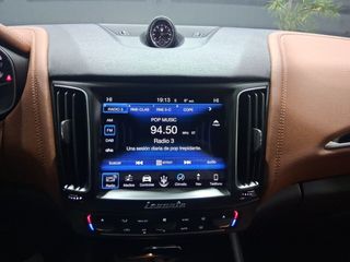 Maserati Levante V6 275 HP D AWD