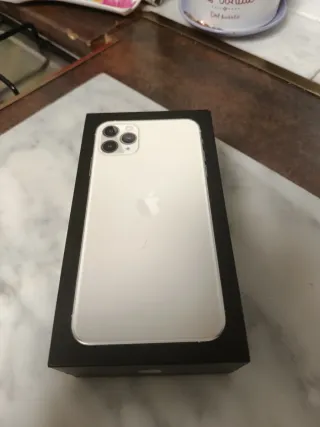 Caja iPhone 11 Pro Max