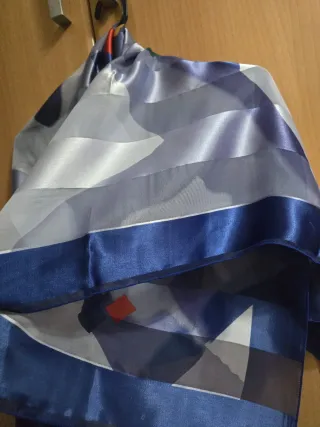 Lote 3 pañuelos estampados . 2,80 EUROS