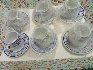 Juego 6 tazas porcelana azul y blanco sin usar