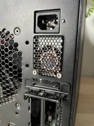 HP Microserver Gen 7 N40L + SSD 120GB